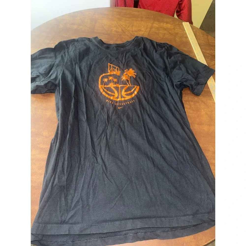 Boys Youth Nike Tee Basketball Palm tree t-Shirt Size Large